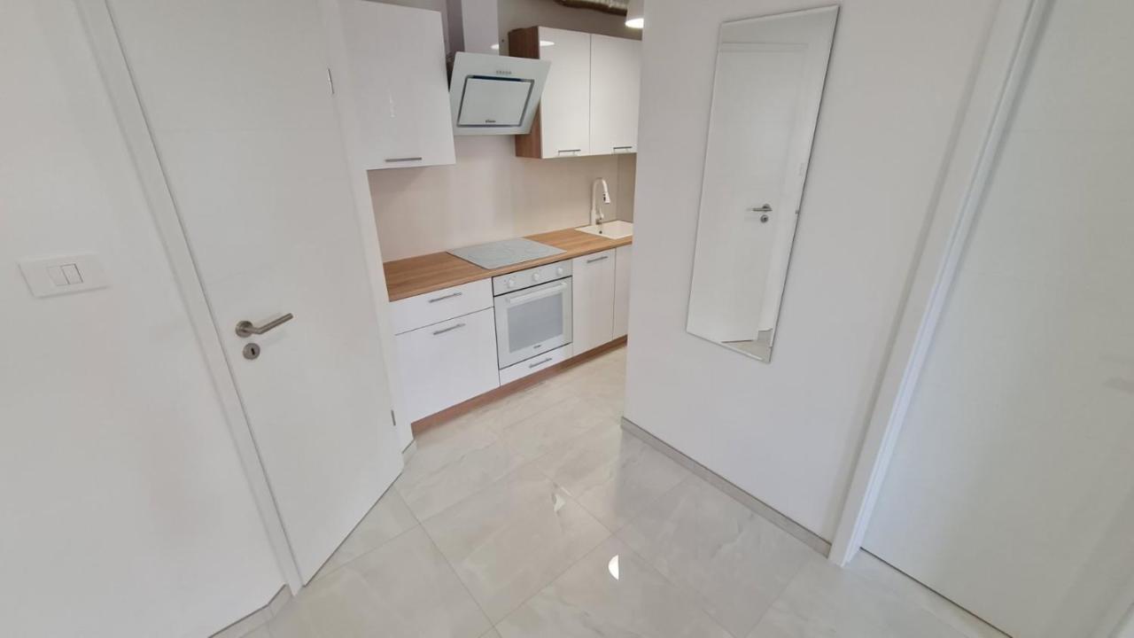 Apartsense Apartment Koper Ngoại thất bức ảnh